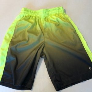 Xersion Boys Large Shorts